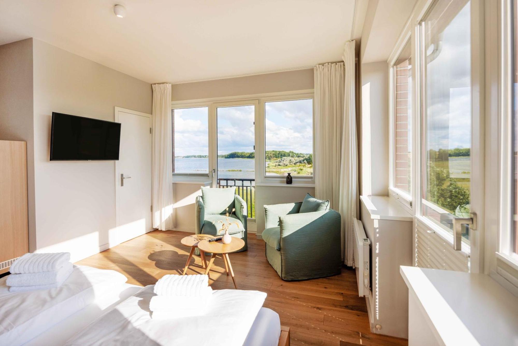 Bades Huk Marina Hotel Hohen Wieschendorf Kültér fotó